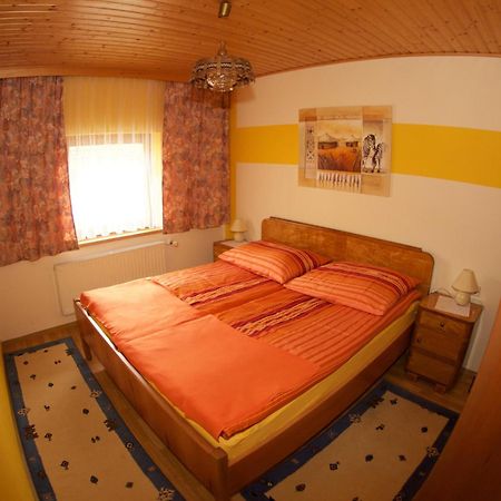 Haus Stoeffler Apartment Reisach Екстериор снимка